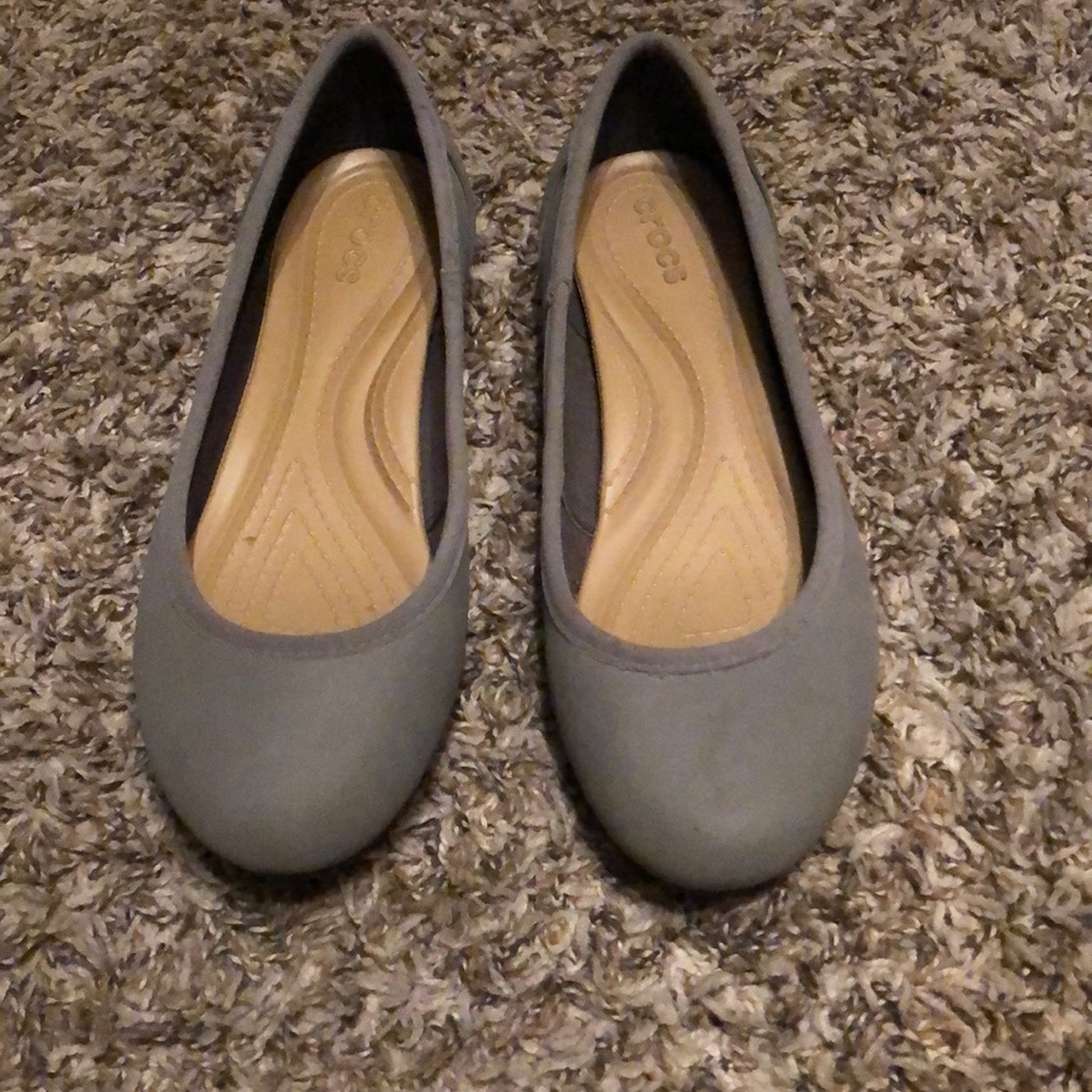 Croc flats